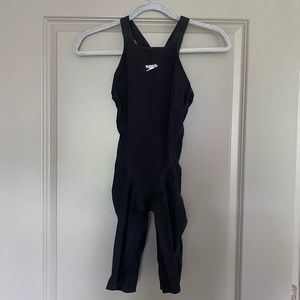 Speedo Fastskin Size 24 Closed Back